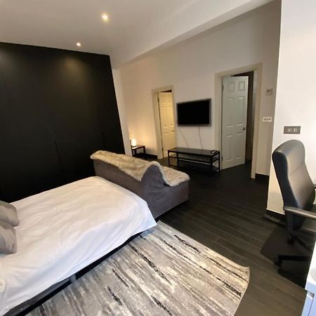 דירות לונדון Beautiful Modern Studio In High Street Kensington מראה חיצוני תמונה